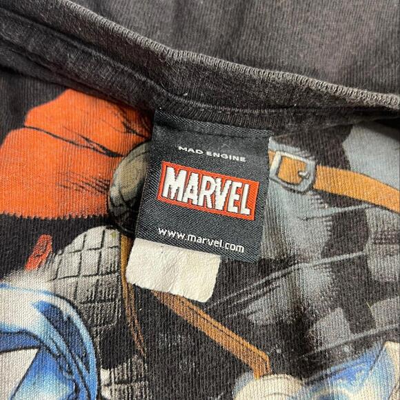 Marvel Mad Engine Avengers Spider-Man Captain America Size L - Picture 3 of 6